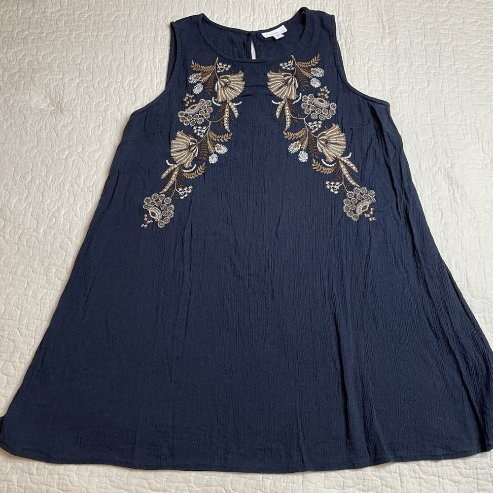 J Jill Small Sleeveless Tunic Top Blue With Floral Embroidery